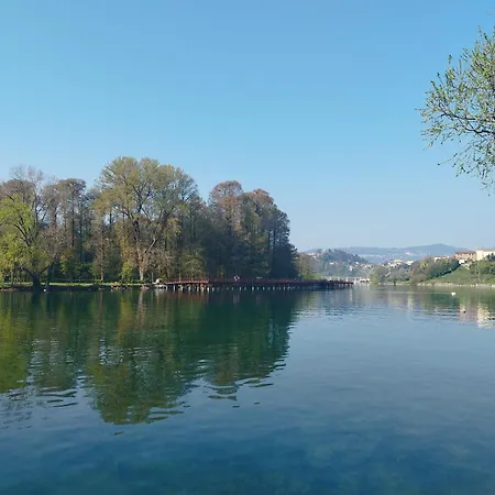 Con Piscina Iseo