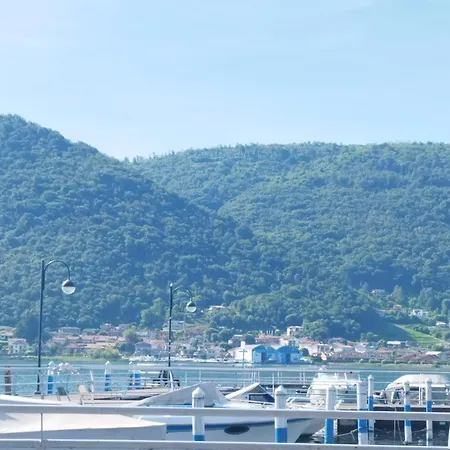 Con Piscina Iseo Paratico